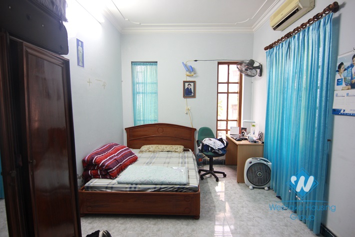 Garden house with 4 bedrooms for rent in Tay Ho area 